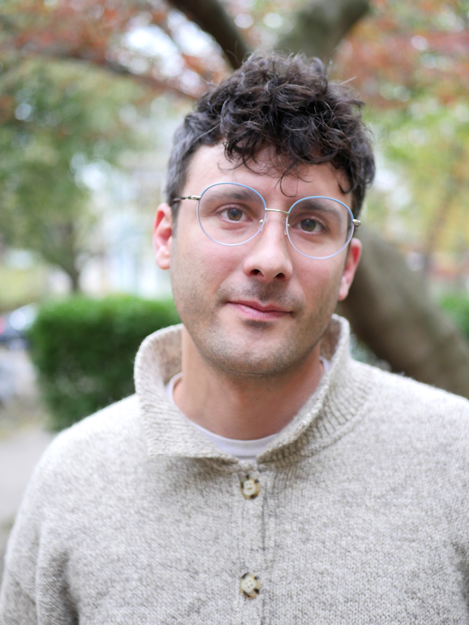 Headshot photograph of Evan Moritz