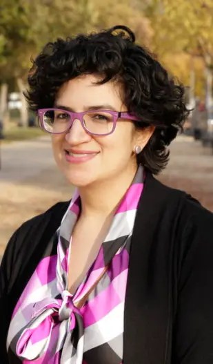 Headshot photo of Paola Castaño